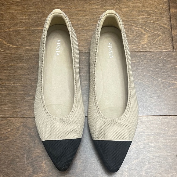 VIVAIA Beige and Black Flat - Picture 3 of 11